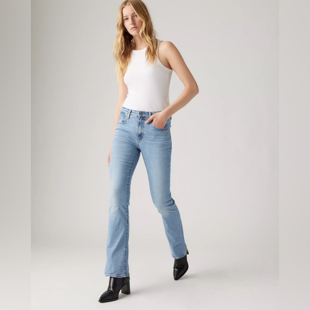 Levi's NWT 725 High-Rise Bootcut Jeans - Picture 1 of 9